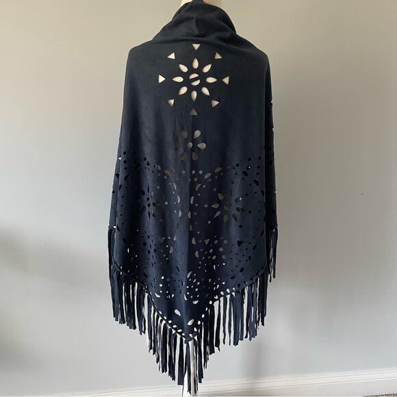 Renee's NYC Blue Triangle Scarf - Picture 4 of 13